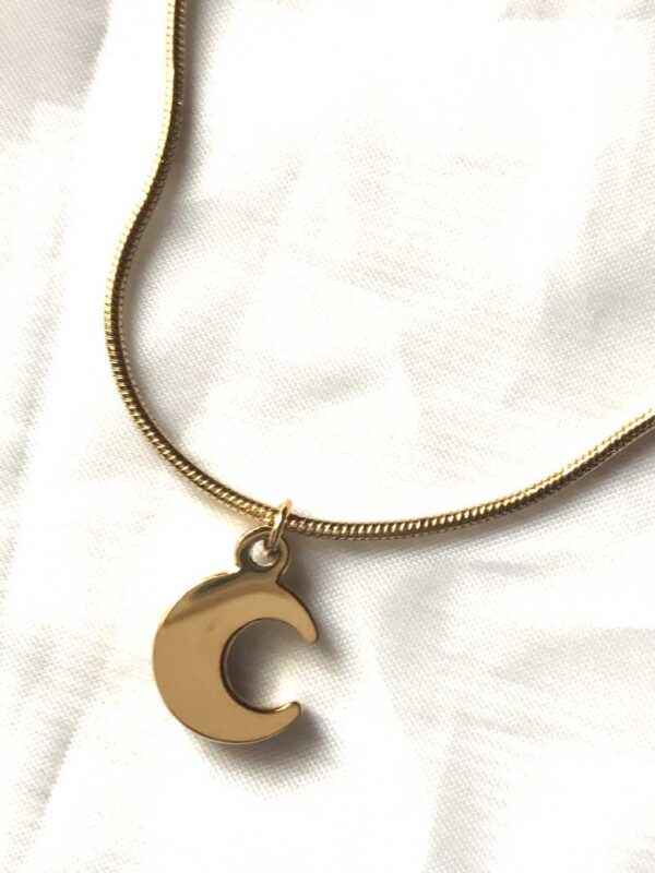 Arrière collier pendentif petite lune pierres chaine rigide