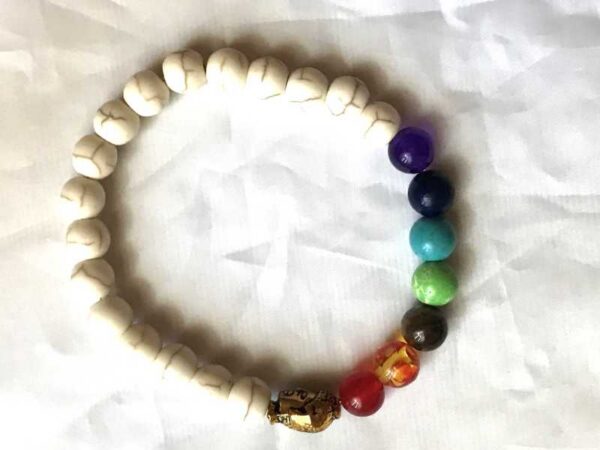 Bracelet extensible pierres agates blanches colorées