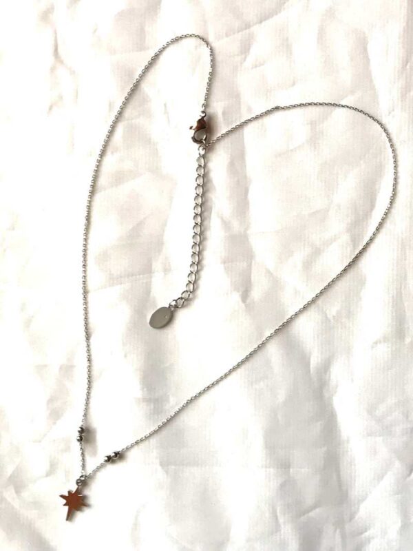 Chaine collier pendentif argenté étoile nord minimaliste mini perles chaine
