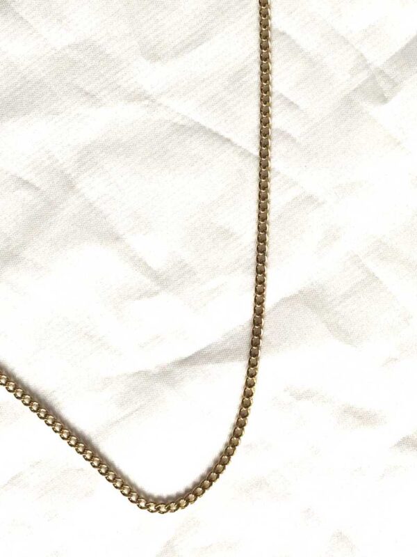 Collier chaine dorée mini petits maillons torsadés