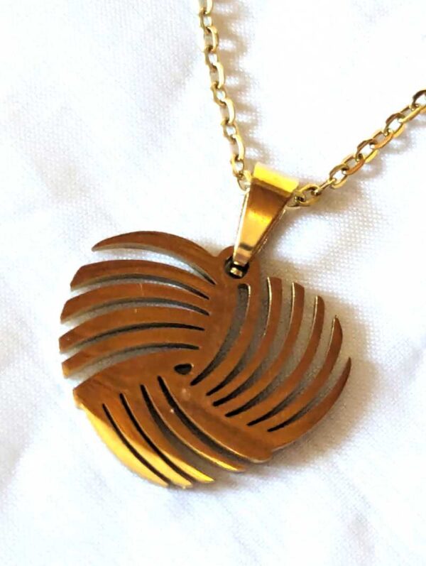 Collier pendentif coeur effiloché bords