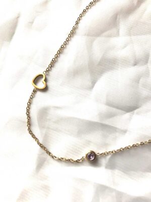 Collier pendentif doré petit coeur oeillet mauve amour