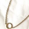 Collier pendentif petit cercle plat ouvert