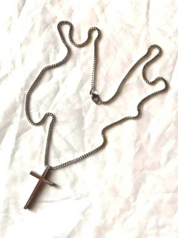 Chaine collier pendentif argenté grosse croix thème religion