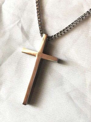 Collier pendentif argenté grosse croix thème religion boutique bijoux-harmonie Collier pendentif argenté grosse croix thème religion