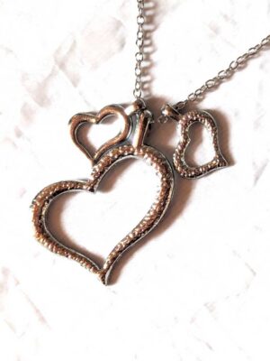 Collier pendentif argenté triple cœurs un gros deux petits amour boutique bijoux-harmonie Collier pendentif argenté triple cœurs un gros deux petits amour