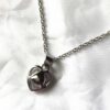 Arrière pendentif parure bijoux argentés petits coeurs roses amour
