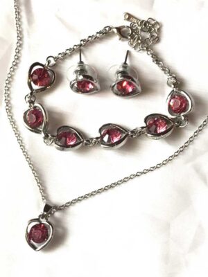 Parure bijoux argentés petits coeurs roses amour